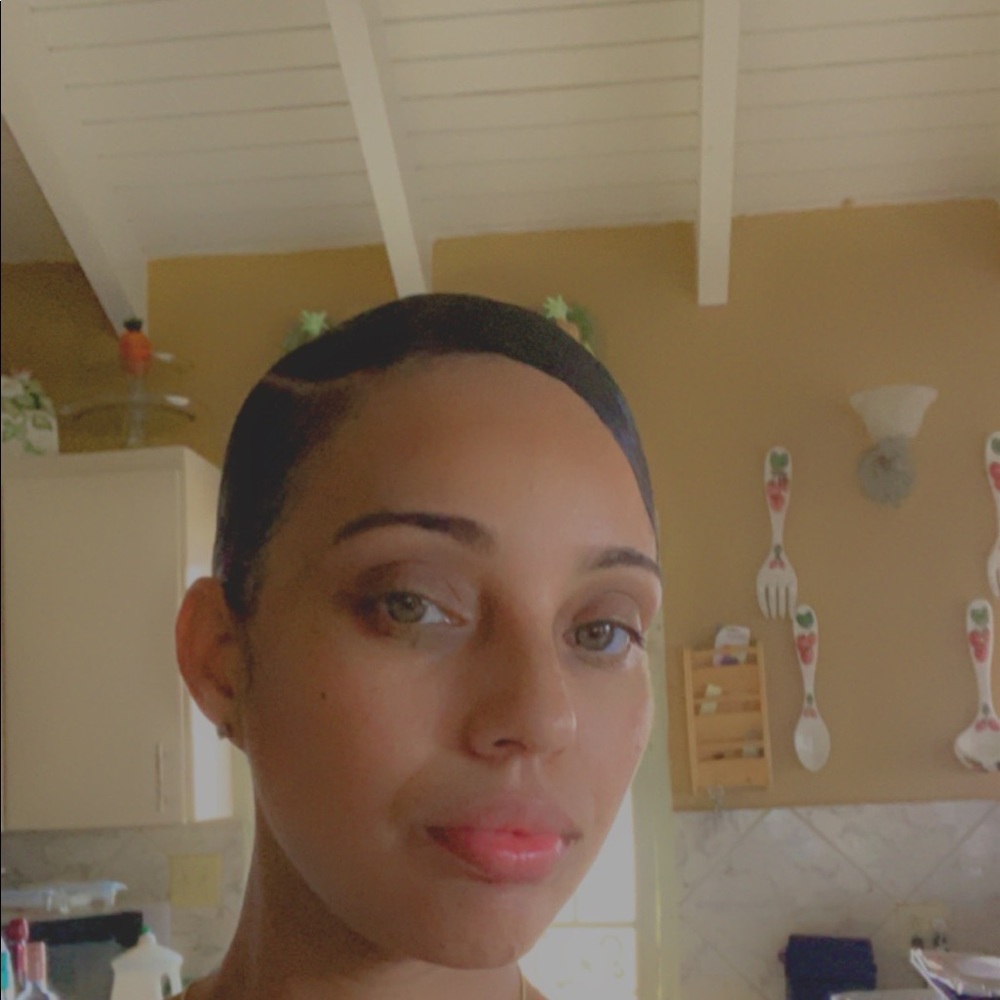 Meet your Posher, Jessica